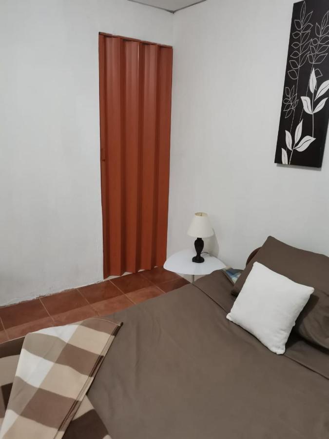 Casa Familiar La Arboleda Apartment Guatemala City Exterior photo