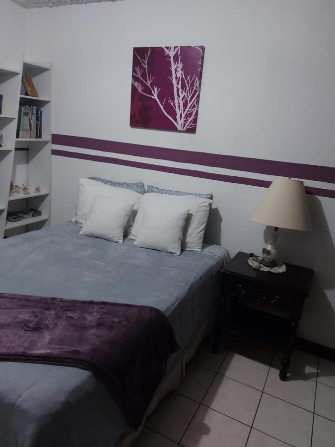 Casa Familiar La Arboleda Apartment Guatemala City Exterior photo